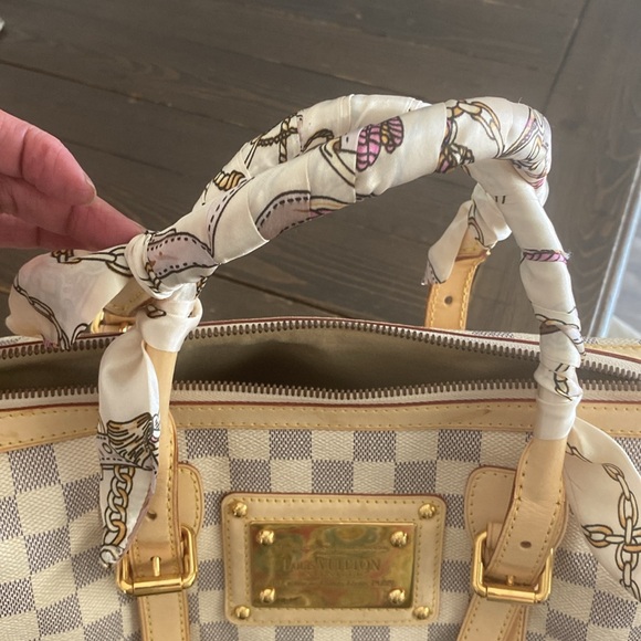 Louis Vuitton Berkeley - Picture 11 of 12